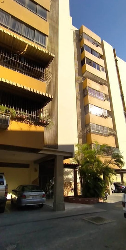 Imagen 2 de 9 de Apto En Venta En Colinas Del Neveri, Resd Roberto Carlos