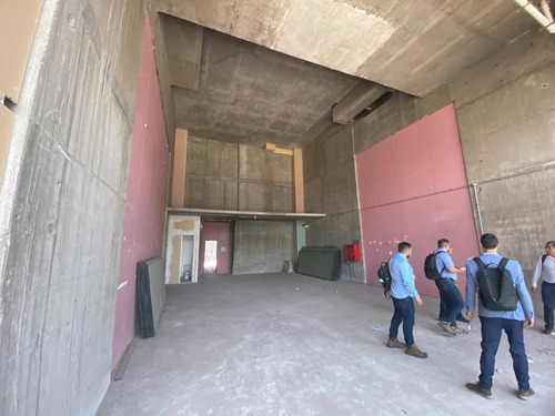 Arriendo Local Comercial En Ñuñoa 177m2