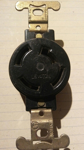 Toma Corriente Seguridad 4x20a Leviton