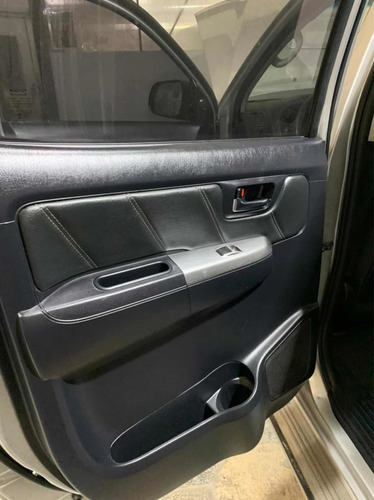 Toyota Hilux 3.0 Cd Srv Cuero 4x4 5at - A4 2015
