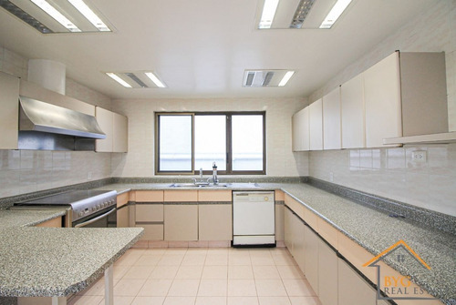 Imagen 10 de 19 de Oportunidad Unica !!!casa Con Jardines , Llena De Luz, Baja