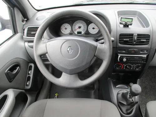 Renault Clio Cool 1600cc Mt Aa