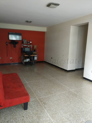 Imagen 2 de 6 de Venta De Apartamento En Caracas - Capuchinos