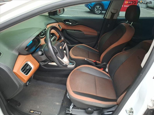 Chevrolet Onix 1.4 Mpfi Activ 8v Flex 4p Automatico
