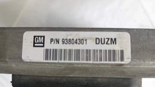 Computadora De Motor De Chevy Para C2 Con Conectores (Usado)