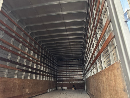 Iveco Tector 240e28s 2012/2013 Baú 8,50 X 2.95