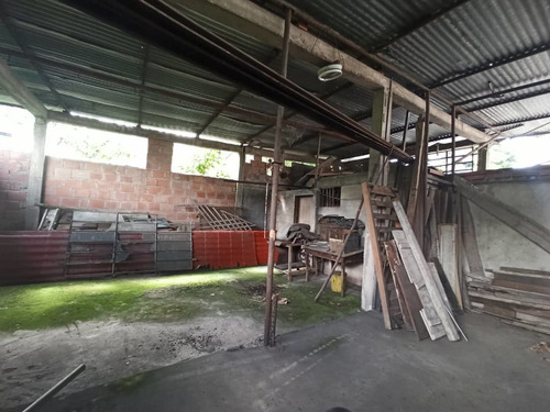 Imagen 14 de 14 de Edificio Comercial