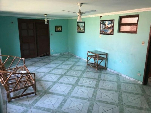 Casa Com Quintal Amplo Lado Praia No Suarão - 2584 | Npc