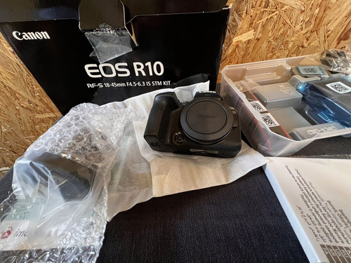 Canon Eos R10 24.2mp Mirrorless Digital Camera - Black -kitd