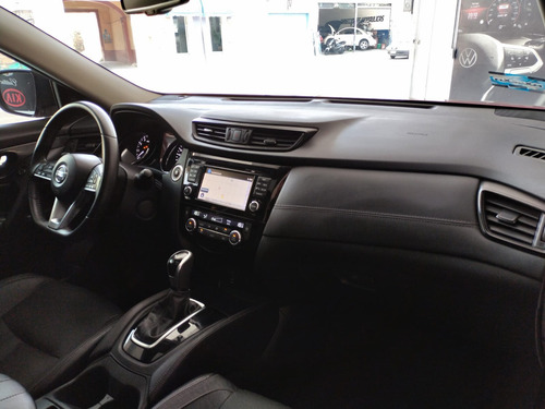 Nissan X-Trail 2.5 Exclusive 2 Row Cvt
