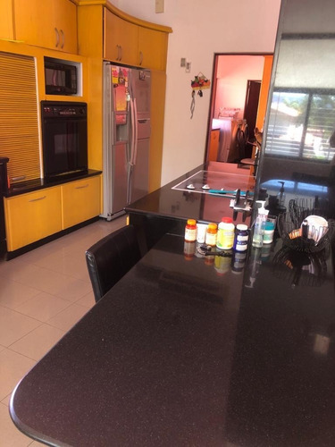 Imagen 11 de 19 de Altacasa Vende Majestuosa Y Bella Casa En La Urbanización La Viña