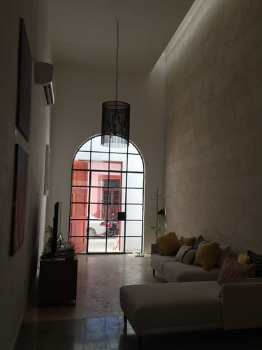 Imagen 24 de 30 de Casa Restaurada Con Alberca En Venta Amueblada Centro De Mer
