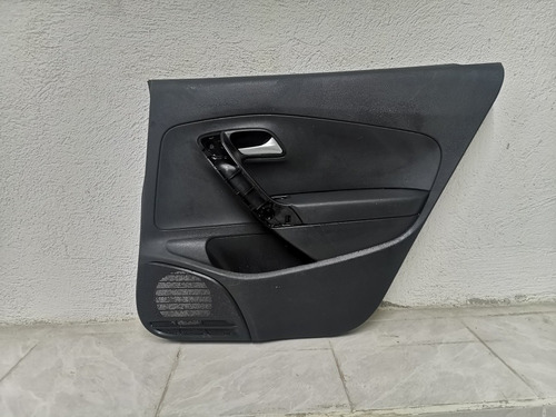 Vestidura De Puerta Trasera Derecha Volkswagen Vento 14-20 