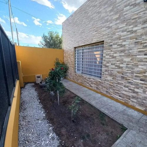 Imagen 5 de 16 de Venta Excelente Casa En Zona De Quintas En Junín (ba) - Posible Permuta