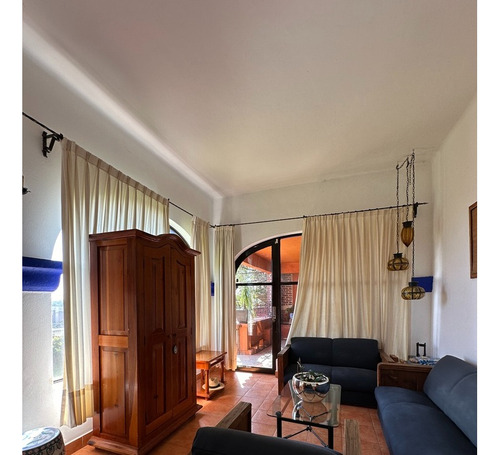 Oportunidad Casa En Centro De Cuernavaca, Entrada Por 2 Importantes Calles
