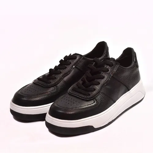 Zapatillas piel negras mujer sale