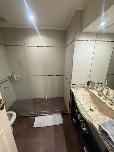 Casa En Venta En Saint Thomas Norte, Canning Con Lote Doble