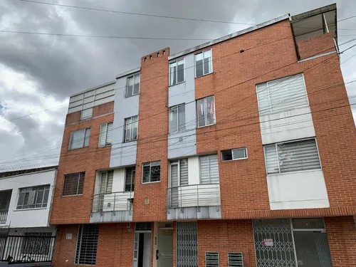 Oficina Ubicada En Barrio San Miguel, Muy Central, A Dos Cuadras De La Carrera 30 En El Norte De Bogotá