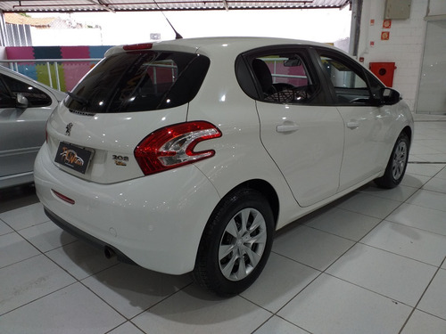 Peugeot 208 Active 1.5 2014
