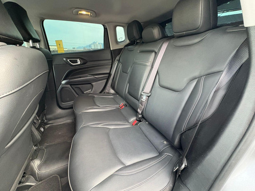 Jeep Compass LONG. T270 1.3 TB 4x2 Flex Aut.