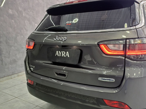 Jeep Compass LONG. T270 1.3 TB 4x2 Flex Aut.