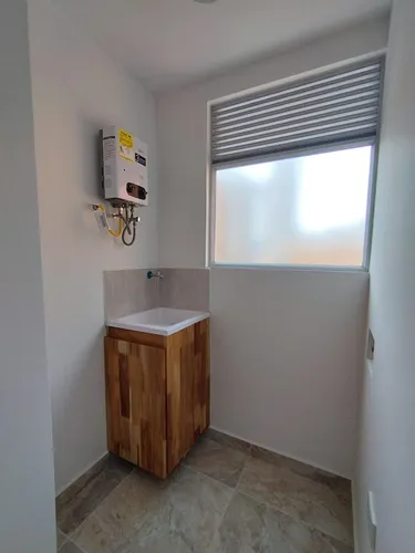 Apartamento En Arriendo En Parque Principal. Cod A16313