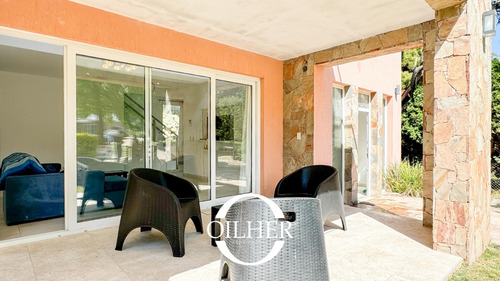 Venta Casa 4 Dormitorios Zona B5 Con Cochera