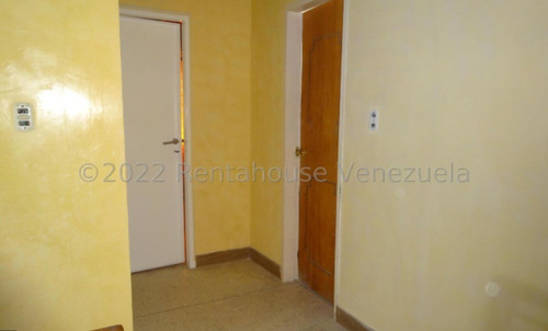 Imagen 4 de 22 de Lizmar Cottua 04122503801 Terrazas Del Club Hípico Mls #22-20983