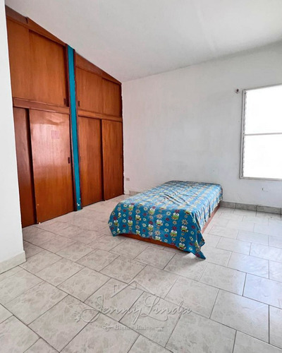 Venta Urb. La Macarena, Palo Negro, Casa 136 Metros Estado Aragua Conjunto Cerrado
