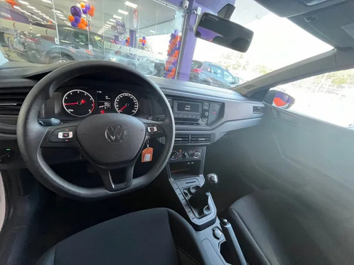Volkswagen Polo Track 1.0 Flex 12V 5p