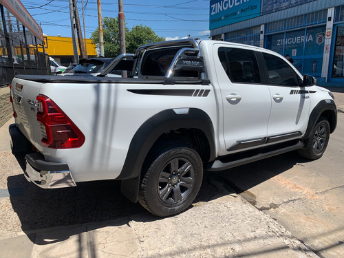 Toyota Hilux Pick-Up 2.8 Cd Srv 204Cv 4X4 At