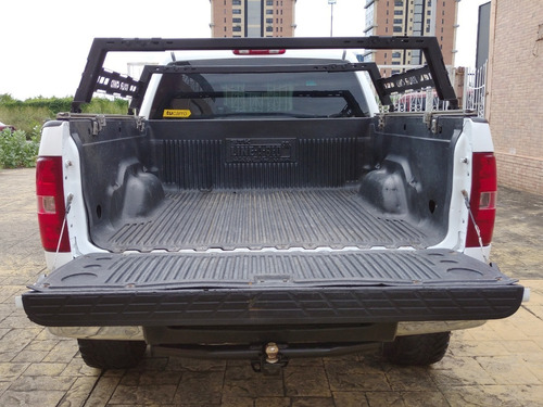 Imagen 6 de 17 de Chevrolet Silverado Ls 4x2 - Automatica