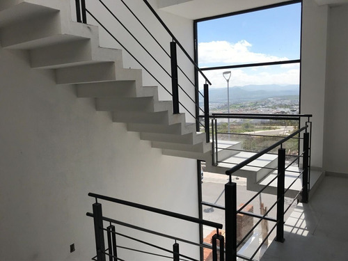 Casa En Renta En Zibatá