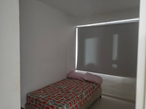 Imagen 6 de 8 de Apartamento En Alquiler En Valle Abajo