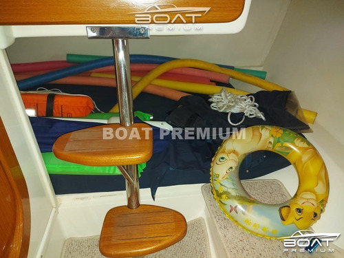 Imagem 7 de 11 de Phantom 290, 2004, 1x Mercruiser 6.2 320hp - Runner - Real