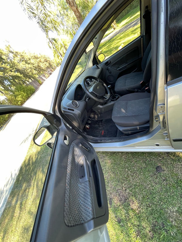 Ford Fiesta 1.6 Ambiente