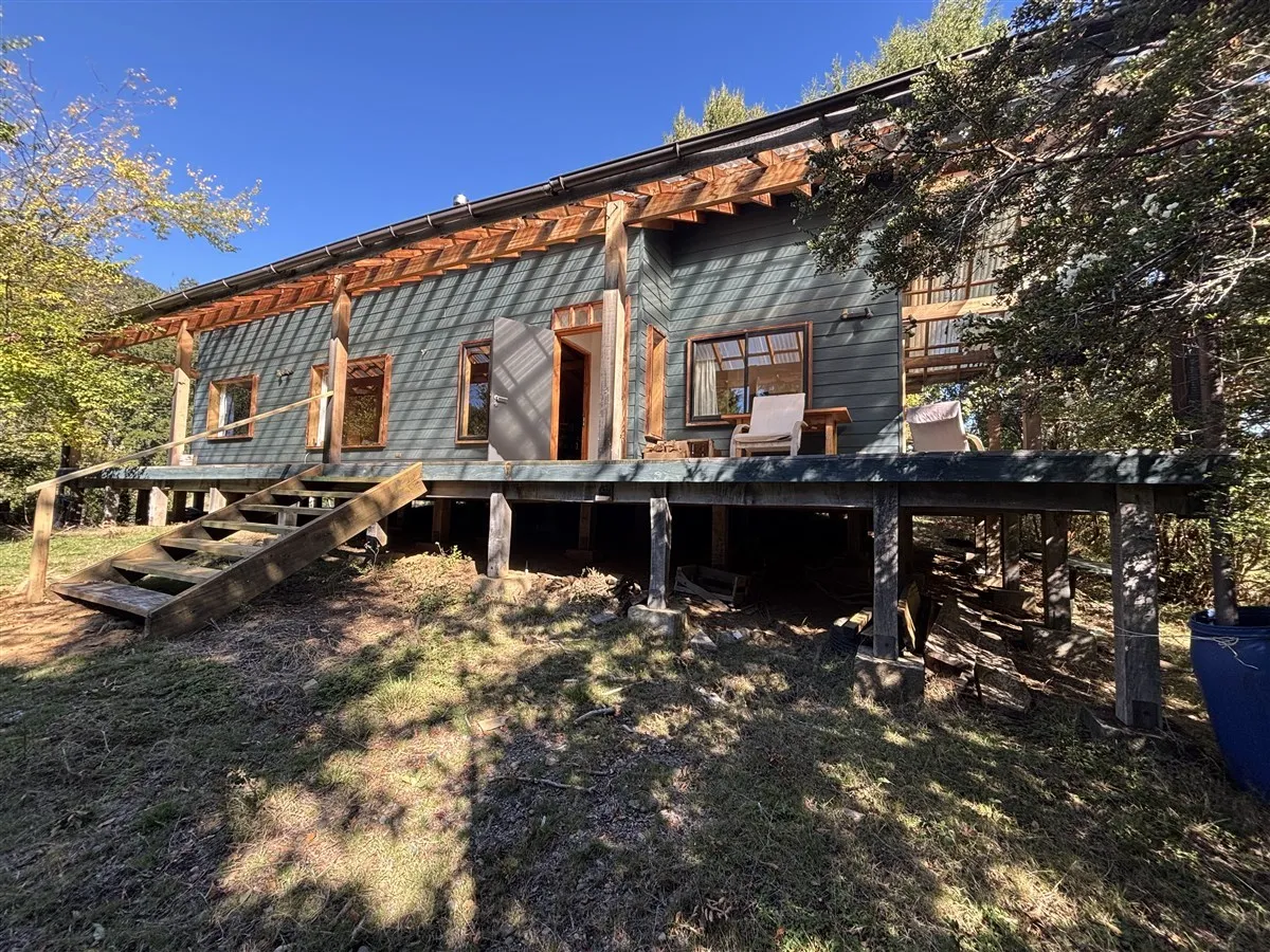 Caburgua --pucón - Casa De 3 D Y 2 B