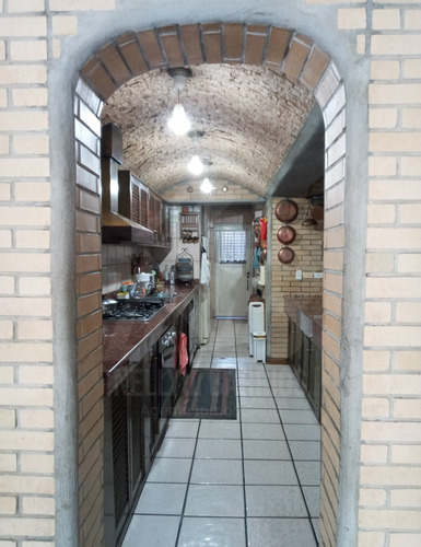 Se Vende Interesante Casa En Parte Alta De La Florida Con 4 Amplios Apartamentos