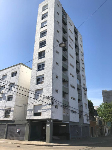 Venta Dúplex 1 Dormitorio Con Cochera - Vera Mujica Y Zeballos