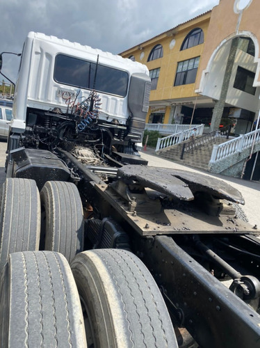 Imagen 3 de 4 de Mitsubishi Fv Fv517 Chuto 2008