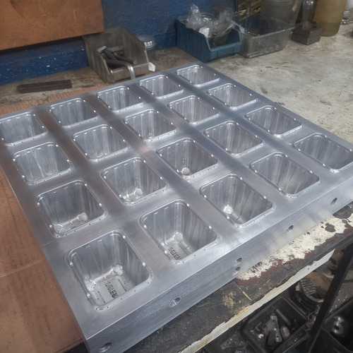 Moldes Em Alumínio Para Termoformagem Vacum Form E Sopro