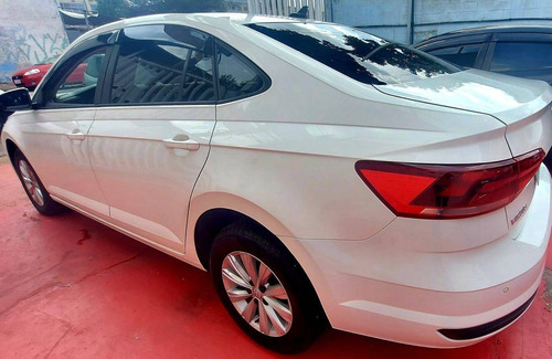Imagem 3 de 9 de Volkswagen Virtus 1.6 Msi Total Flex Automático