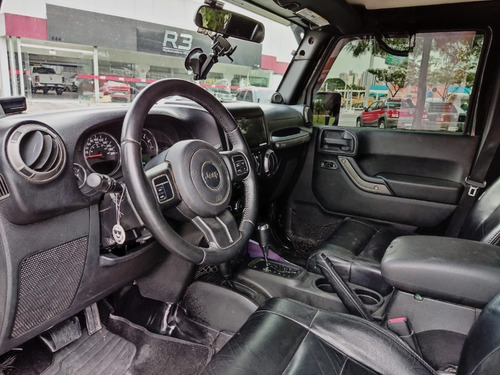 Imagem 7 de 9 de Jeep Wrangler 2011 3.6 Unlimited Sport