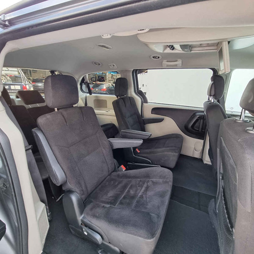 Imagen 9 de 11 de Dodge Grand Caravan 2018 5p Sxt V6/3.6 Aut