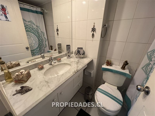 Departamento En Venta De 2 Dorm. En Las Condes
