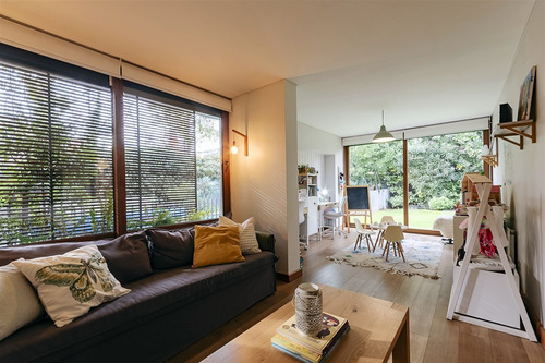 Estupenda Casa Remodelada En Vitacura, Excelente Ubicación.