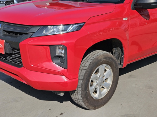 Mitsubishi L200 L200 D/c 2.4 Work Cr 4x2 Wf Doble Airbag Mn