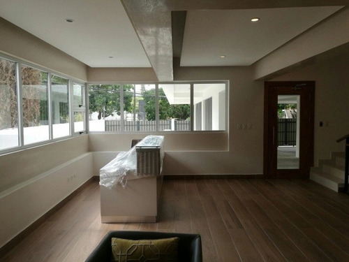 Venta De Apartamento En Bella Vista.