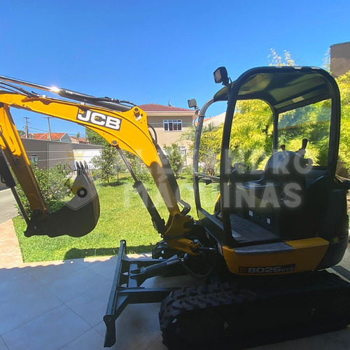 Imagem 5 de 6 de Mini Escavadeira Jcb 8026