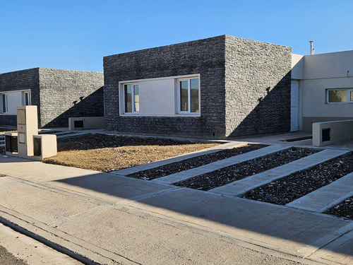Casas De Las Falda, Cipolletti